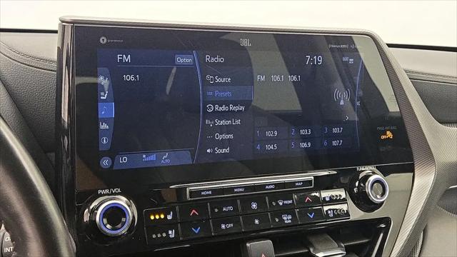 2022 Toyota Highlander Hybrid Platinum