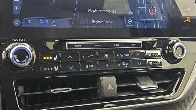 2022 Toyota Highlander Hybrid Platinum