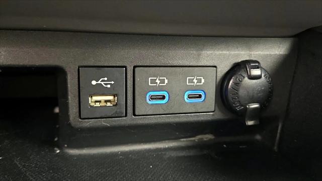 2022 Toyota Highlander Hybrid Platinum