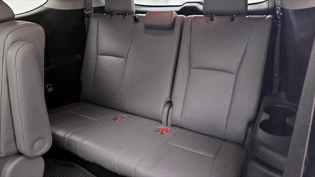 2022 Toyota Highlander Hybrid Platinum