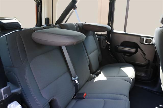 2021 Jeep Wrangler Sport S 4x4
