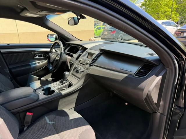 2018 Ford Taurus SEL