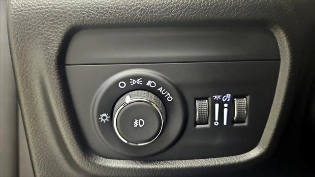 2025 Jeep Grand Cherokee Limited 4x2
