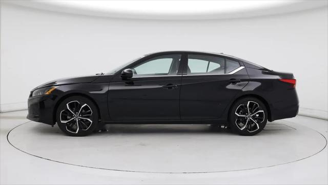 2023 Nissan Altima SR FWD