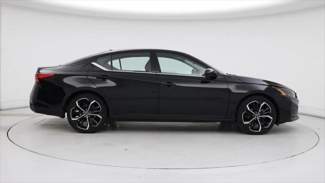 2023 Nissan Altima SR FWD