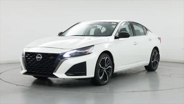 2025 Nissan Altima SR FWD