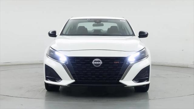 2025 Nissan Altima SR FWD