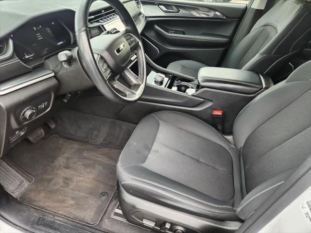 2021 Jeep Grand Cherokee Laredo 4x4
