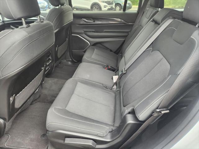 2021 Jeep Grand Cherokee Laredo 4x4