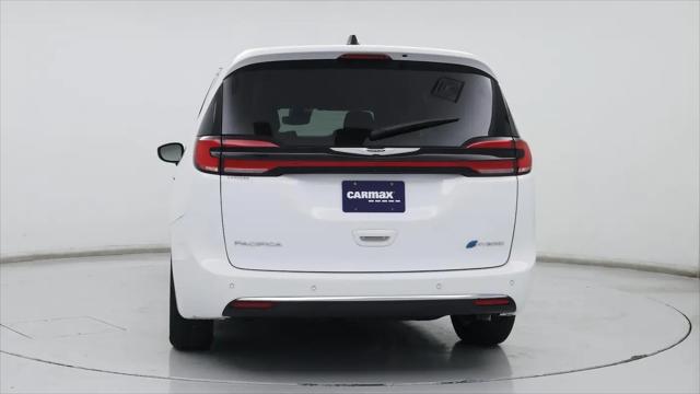 2024 Chrysler Pacifica Hybrid Select