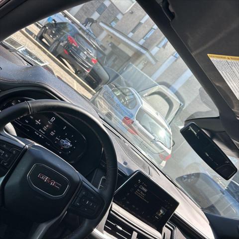 2024 GMC Yukon 4WD AT4