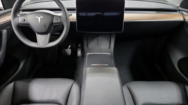 2025 Tesla Model Y Long Range Dual Motor All-Wheel Drive
