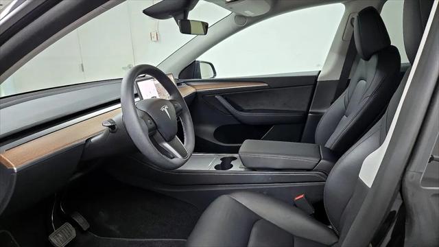 2025 Tesla Model Y Long Range Dual Motor All-Wheel Drive