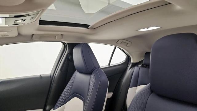2020 Lexus UX 200 UX 200