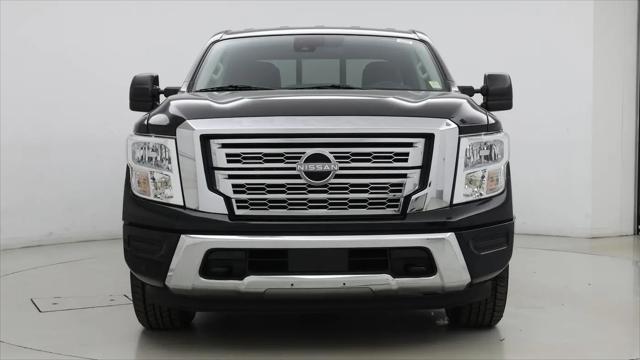 2024 Nissan Titan Crew Cab SV 4x2