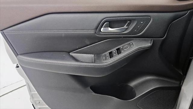 2023 Nissan Rogue SL FWD