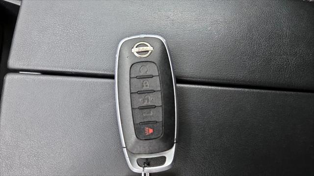 2023 Nissan Rogue SL FWD