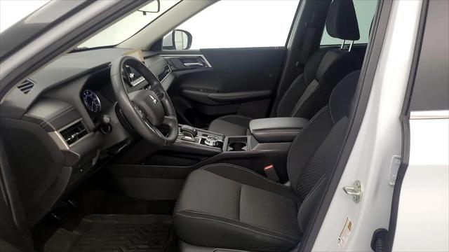 2023 Mitsubishi Outlander ES 2.5 S-AWC