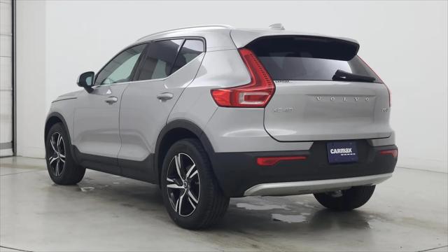 2023 Volvo XC40 B5 Plus Bright Theme