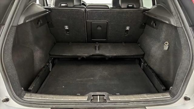 2023 Volvo XC40 B5 Plus Bright Theme
