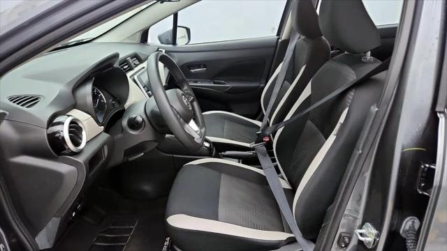 2021 Nissan Versa SV Xtronic CVT