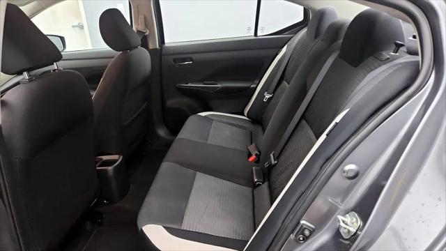 2021 Nissan Versa SV Xtronic CVT