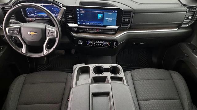 2022 Chevrolet Silverado 1500 4WD Crew Cab Short Bed LT with 2FL