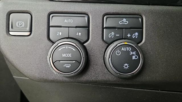 2022 Chevrolet Silverado 1500 4WD Crew Cab Short Bed LT with 2FL