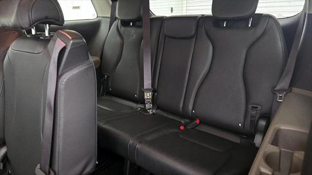 2025 Kia Carnival MPV LXS