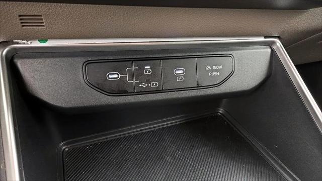 2025 Kia Carnival MPV LXS