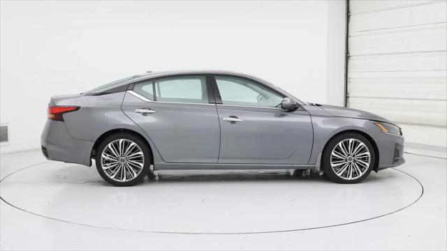 2023 Nissan Altima SL FWD