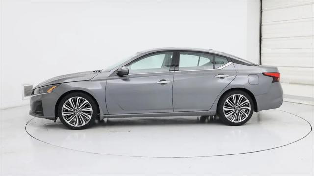 2023 Nissan Altima SL FWD