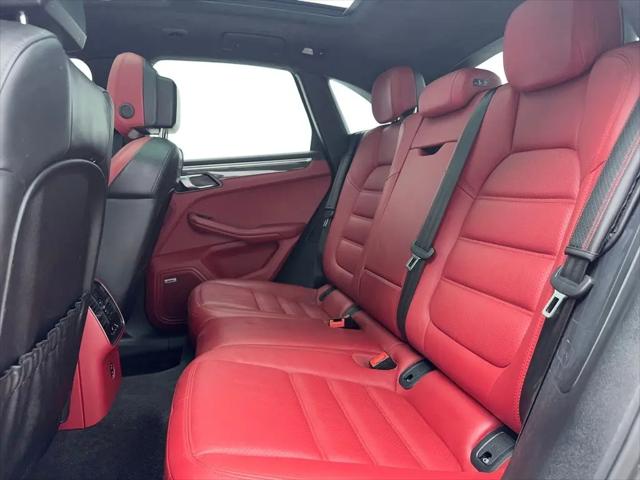 2021 Porsche Macan Turbo