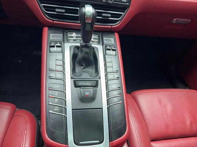 2021 Porsche Macan Turbo