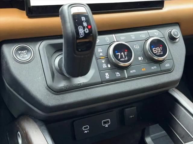 2024 Land Rover Defender 110 P400 X