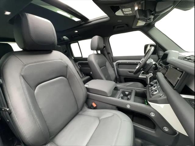 2024 Land Rover Defender 110 P400 S