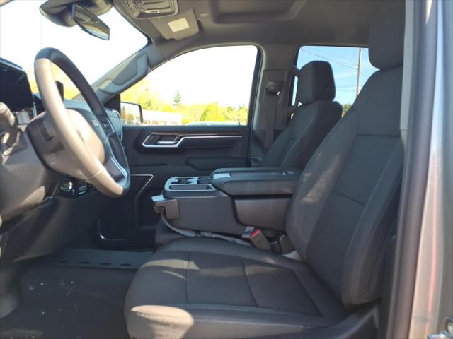 2026 Chevrolet Silverado 1500 4WD Crew Cab Standard Bed LT
