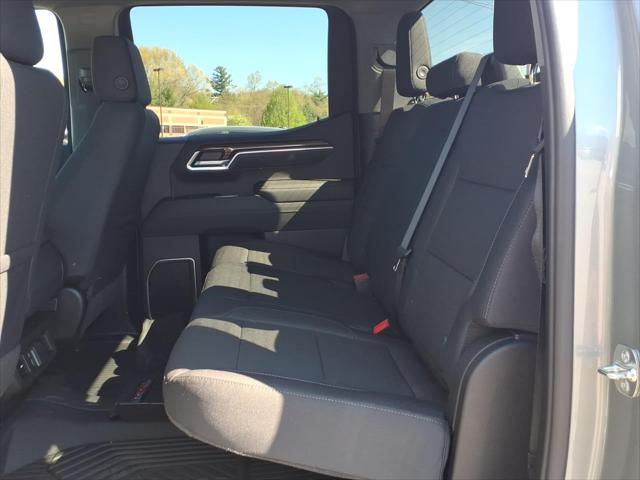 2026 Chevrolet Silverado 1500 4WD Crew Cab Standard Bed LT