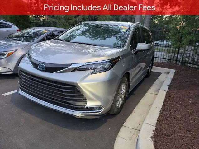 2024 Toyota Sienna XLE