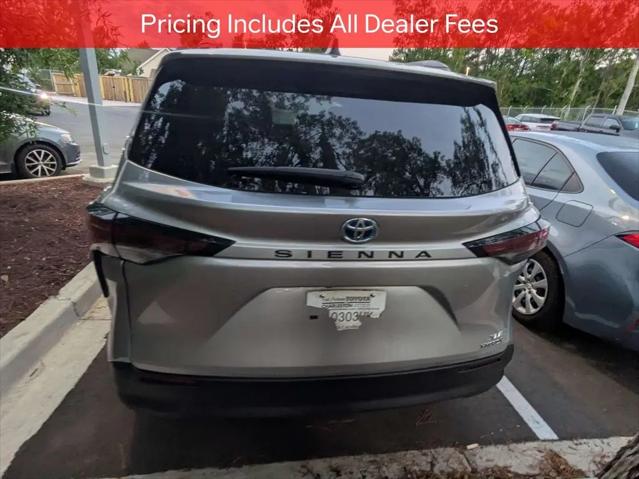 2024 Toyota Sienna XLE