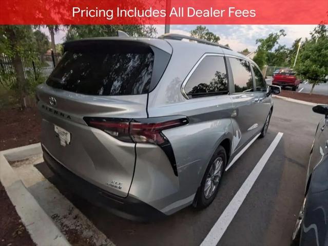 2024 Toyota Sienna XLE
