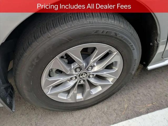 2024 Toyota Sienna XLE