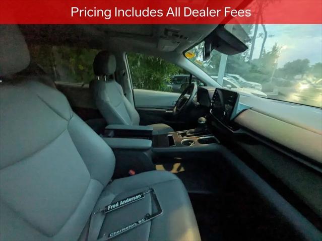 2024 Toyota Sienna XLE