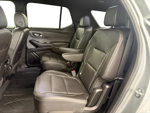 2023 Chevrolet Traverse AWD LT Leather