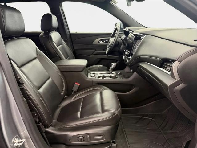 2023 Chevrolet Traverse AWD LT Leather