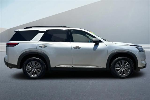 2024 Nissan Pathfinder SV FWD
