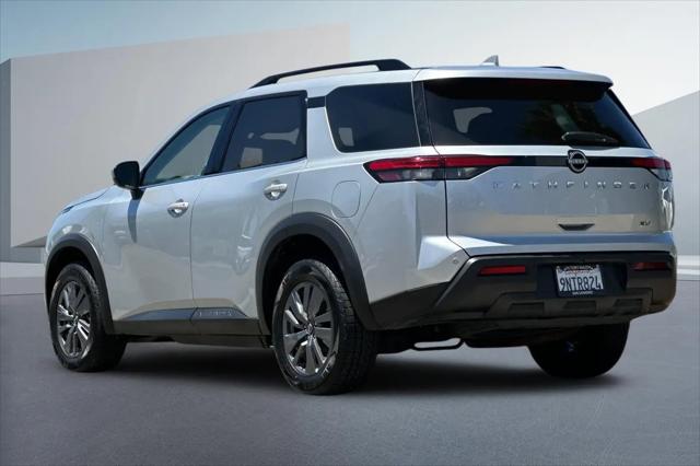 2024 Nissan Pathfinder SV FWD