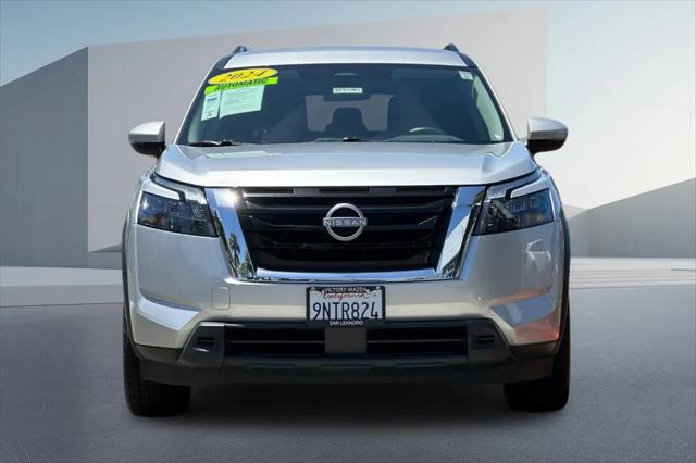 2024 Nissan Pathfinder SV FWD