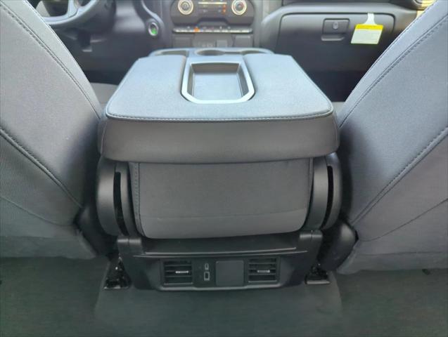 2024 Chevrolet Silverado 1500 2WD Crew Cab Short Bed Custom