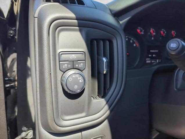 2024 Chevrolet Silverado 1500 2WD Crew Cab Short Bed Custom